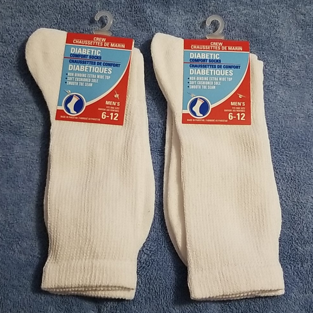 NEW 4 Pair Men's Diabetic Comfort Crew Socks